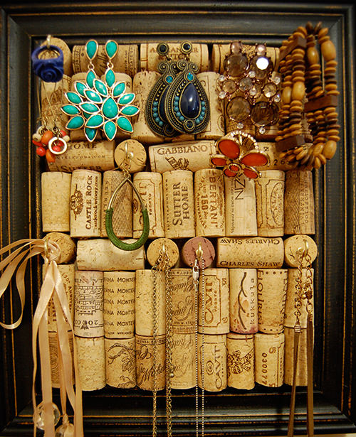 We love a shabby chic wine cork craft, give this jewelry holder a spin. 