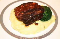 Braised short ribs and mashed potatoes
