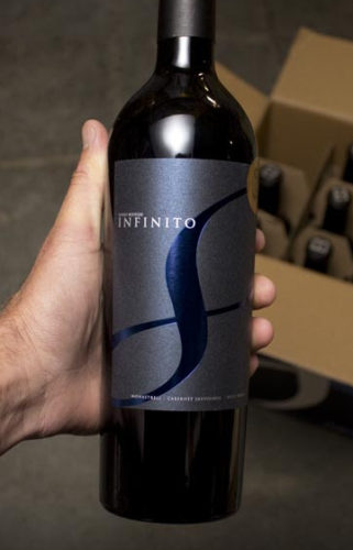 This wine is a blend of Monastrell, Cabernet and Petit Verdot.